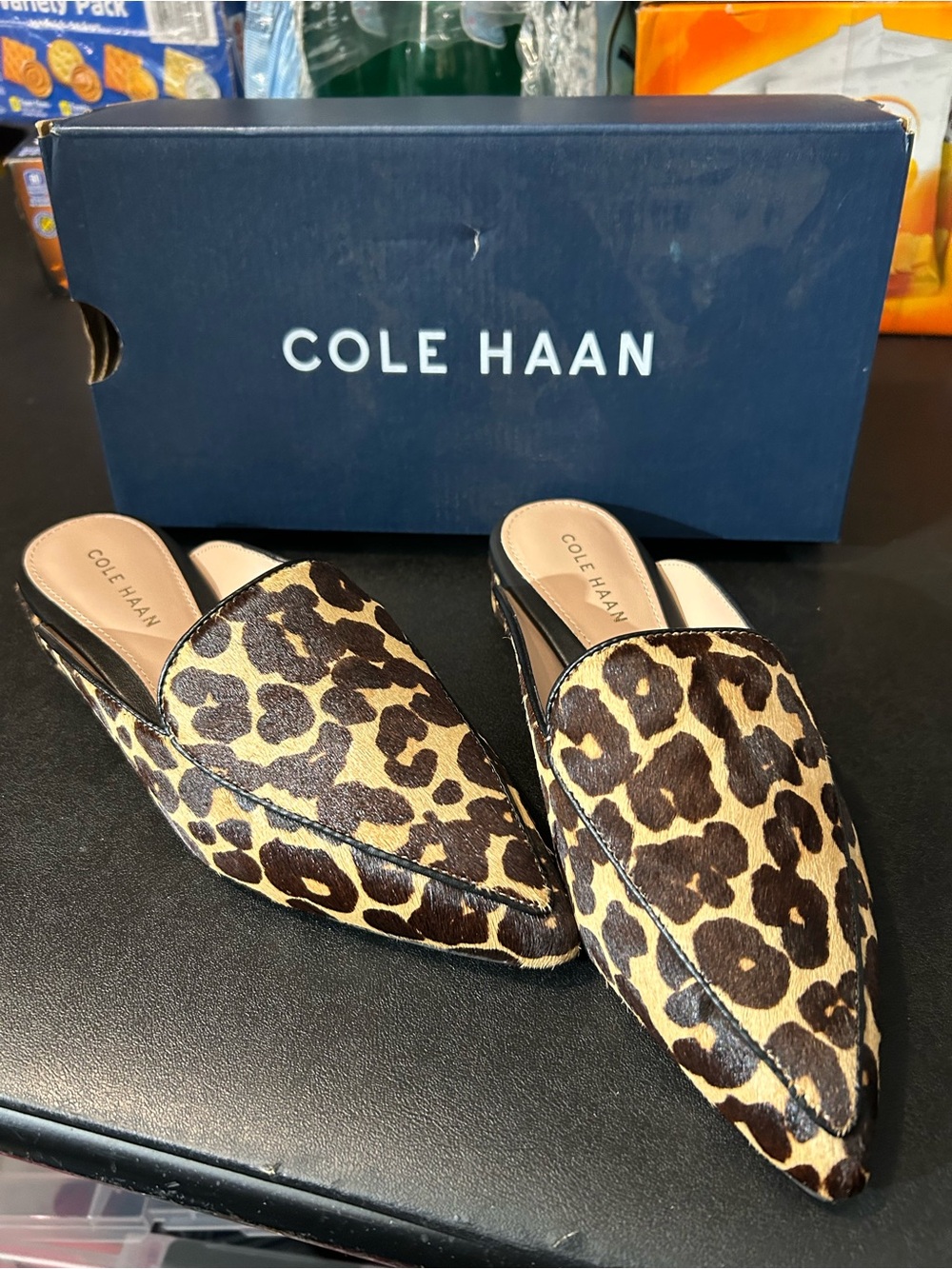 Womens size 5 Cole hann cheetah flats